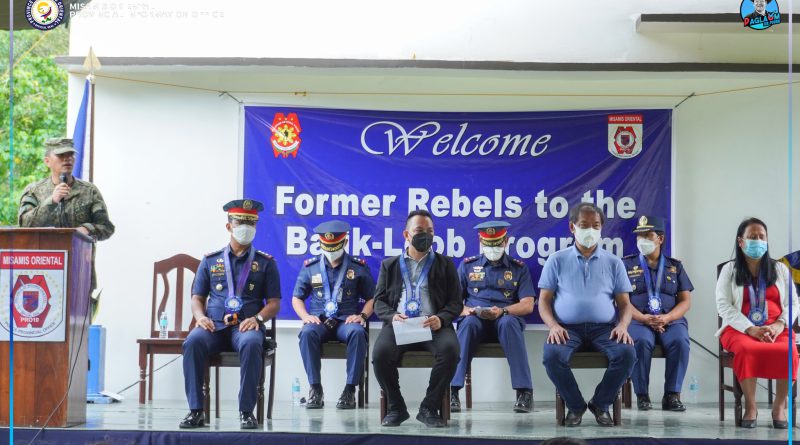 Welcome Activitiy alang sa 25 ka mga former rebels diin kauban ni Governor Unabia si DILG Provincial Director Engr. Marisia Naybe, 58th IB Commanding Officer LTCOL Ricky Canatoy, Misor PPO OIC PCOL Gonzalo Villamor Jr. ug Mr. Jaylord Adame.