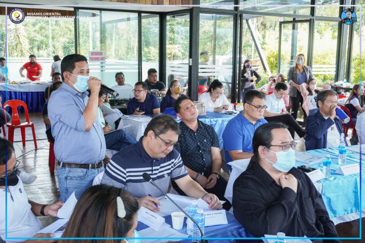 PESO mgr. Mr. Jerome Mundo nagtanyag sa mga hisgutanan atol sa LSB Executive meeting.