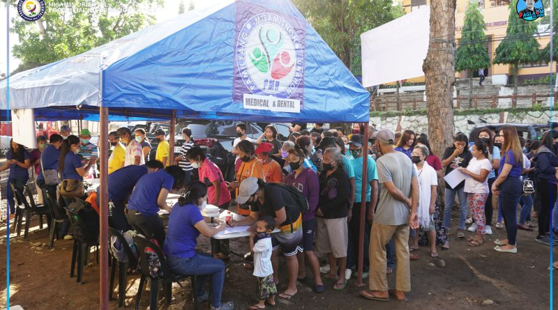 Mga katawhan sa Balingoan gidagsa ang Serbisyong PAGLAUM sa kagamhanang probinsya.