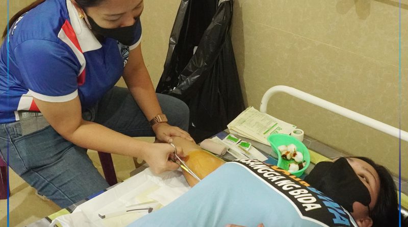 Pagpahigayon sa Progestin Subdermal Implant pinaagi sa Provincial Population Office.