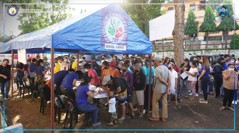 Pagparehistro sa mga residente sa maong lungsod.