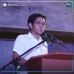 Si Balingoan Mayor Hon. Aaron Paul Unabia atol sa iyang mensahe sa mga lumulupyo sa lungsod sa Balingoan.