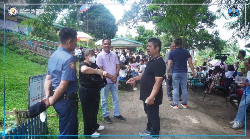 HRMO Head Atty. Jocelyn Lood-Mateo nakighinabi uban ang Brngy officials sa Barangay Banglay, Lagonglong