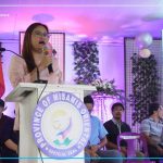 Initao Mayor Hon. Gagay Acain sa iyang paghata’g mensahe pasalamat nga miduyog ang kagamhanang probinsya sa flag raising sa lungsod sa Initao.