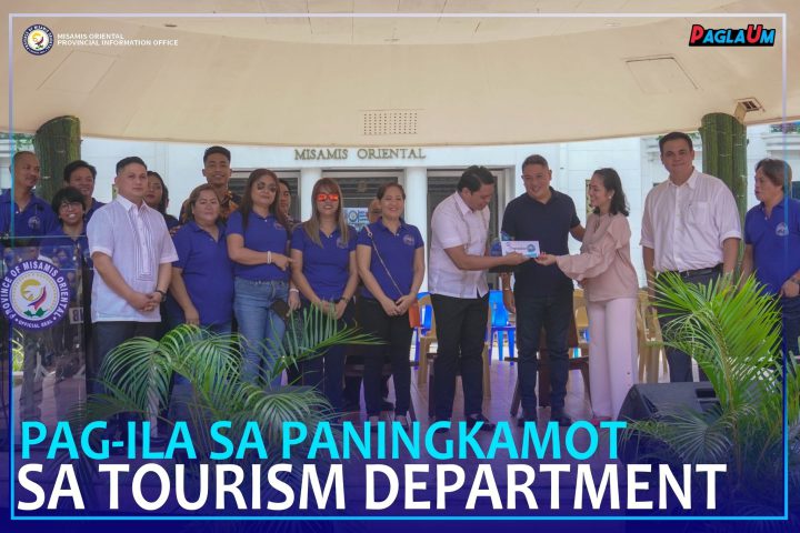 Pagtunol sa Sangguniang Panlalawigan sa plake ug cash incentives ngadto kang Provincial Tourism Officer Atty. Jeffrey Saclot