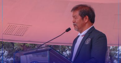 Governor Peter M. Unabia atol sa Flag Raising sa Kapitolyo Probinsyal