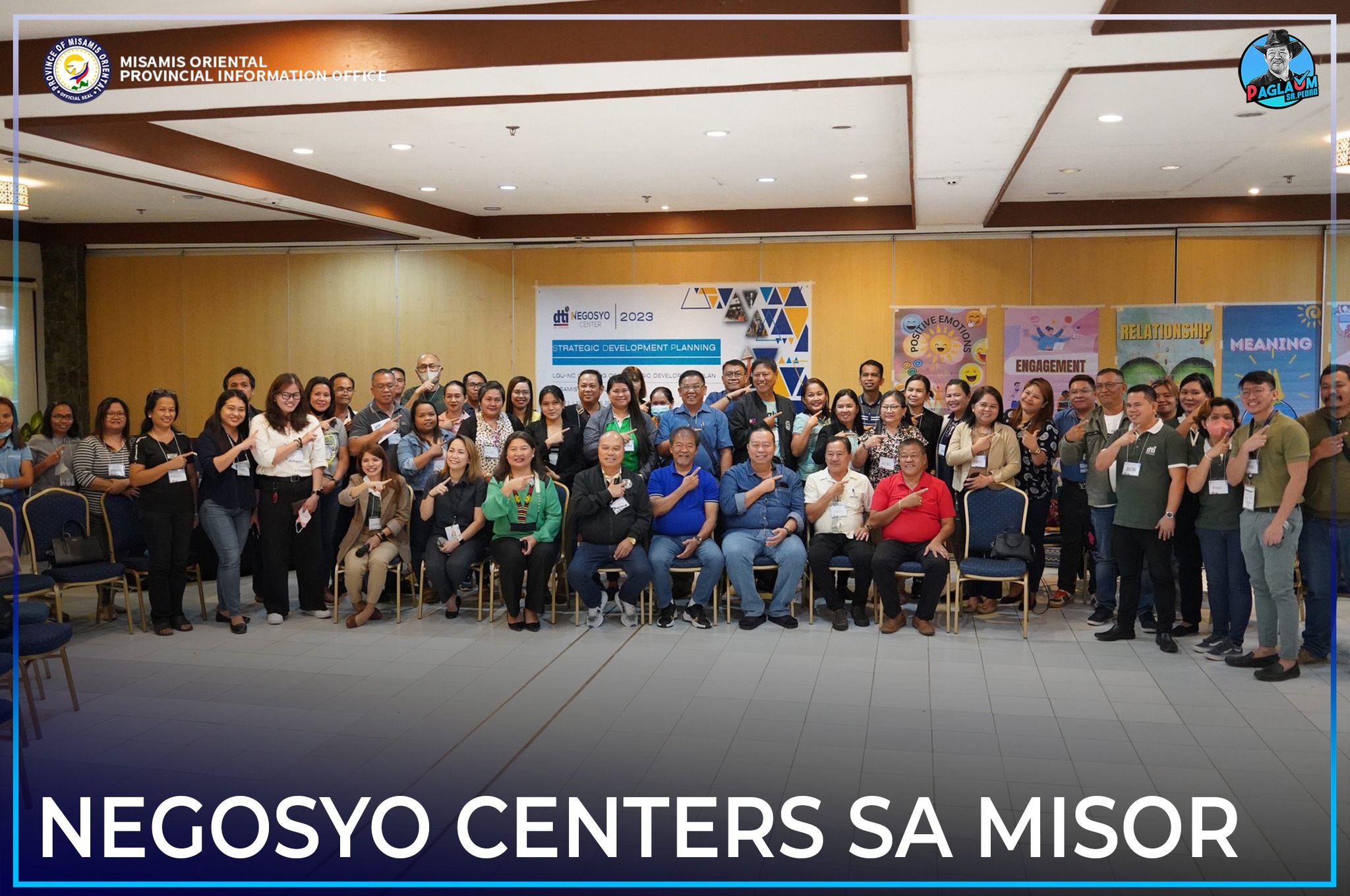Mga mitambong sa tigom nga parte sa SMEs pinangulohan sa DTI uban si Gove. Peter Unabia.