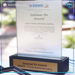 Ang 'Salamat Po Award' plaque nga nadawat sa Misamis Oriental Provincial Hospital Gingoog City.