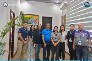 Governor Peter Unabia uban sa ARTA-CMEO Team pinangulohan ni Ms. Zenaida Mataverde, Raeon Jakow Las Piñas ug Aji Deonella Cruz lakip na si Region-10 Chief Dr. Jutchel Nayra