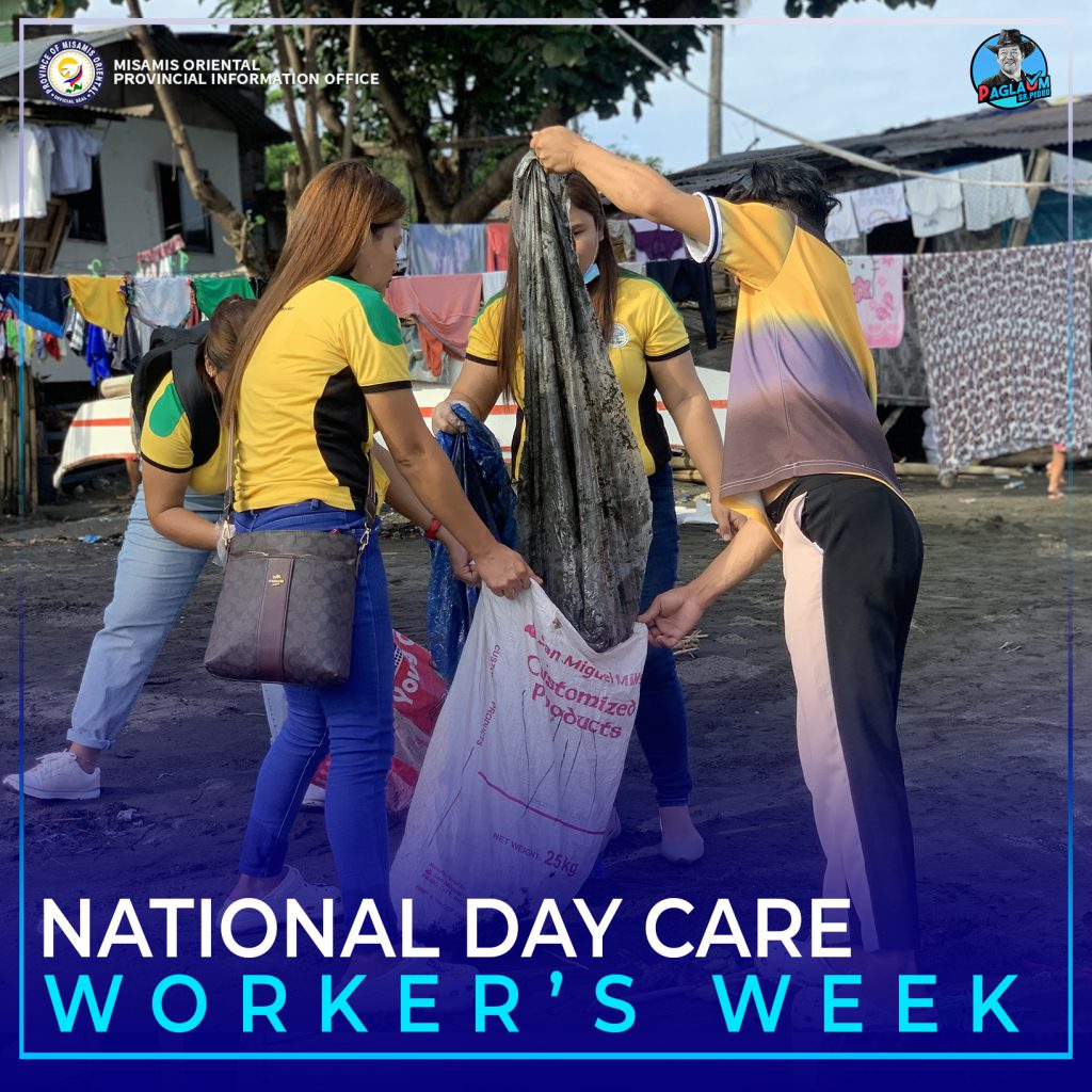 Villanueva Child Workers sa ilang Coastal Clean-up drive.