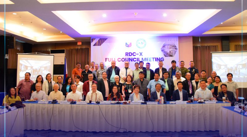 Mga miyembro sa tanang komitiba sa Regional Development Council sa Northern Mindanao.