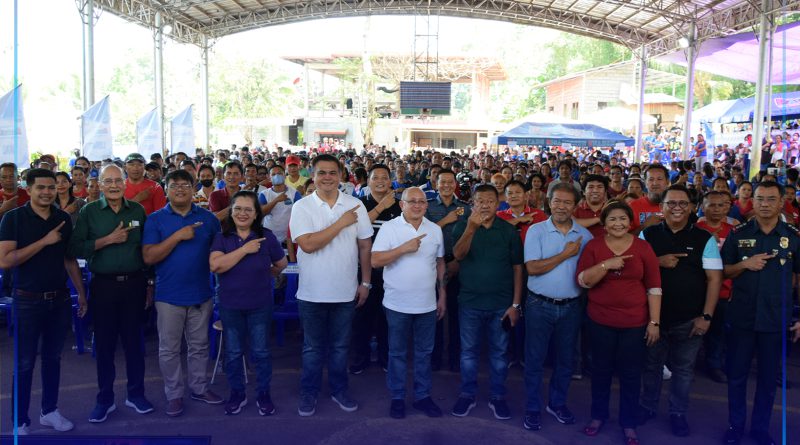 Gov. Peter Unabia uban ang katawhan sa Barangay Poblacion 2, Villanueva.