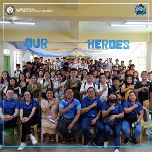 Mga personahe sa Provincial Legal Office uban ang mga magtutudlo ug studyante sa Sta. Ines SHS.